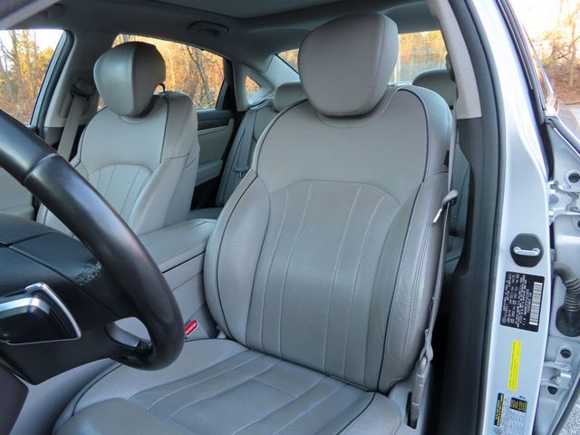 2015 Hyundai Genesis Base Trim - 22958225 - 23