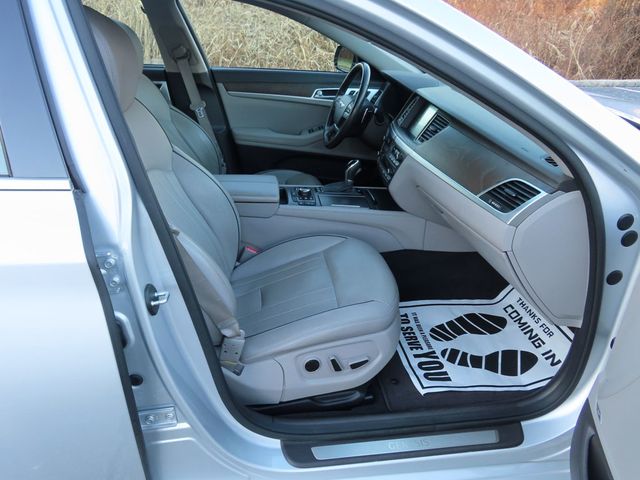 2015 Hyundai Genesis Base Trim - 22958225 - 25
