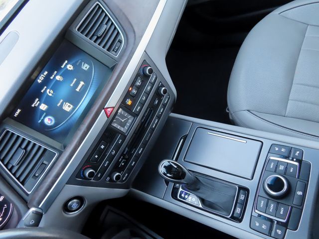 2015 Hyundai Genesis Base Trim - 22958225 - 38