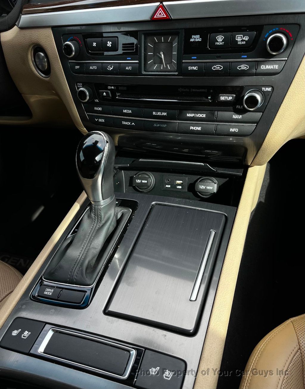2015 Hyundai Genesis Base Trim - 23052384 - 19