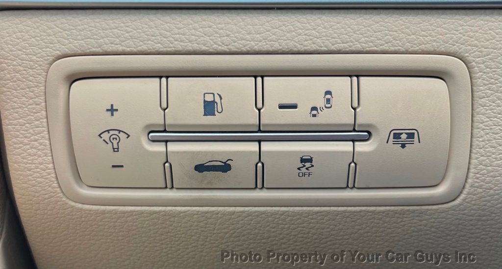 2015 Hyundai Genesis Base Trim - 23052384 - 25
