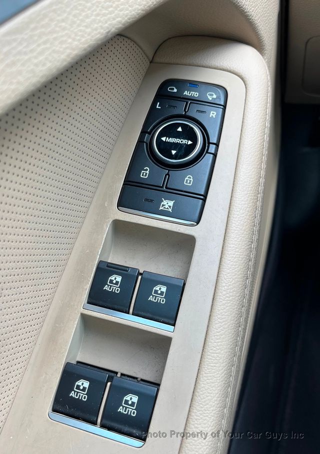 2015 Hyundai Genesis Base Trim - 23052384 - 26