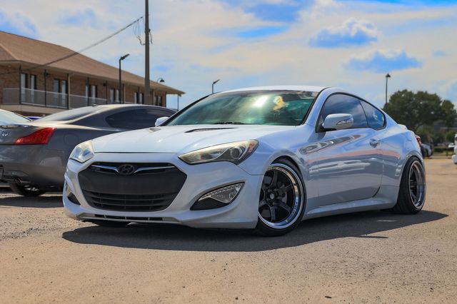 2015 Hyundai Genesis Coupe 2dr 3.8L Manual w/Gray Seats - 22913039 - 0