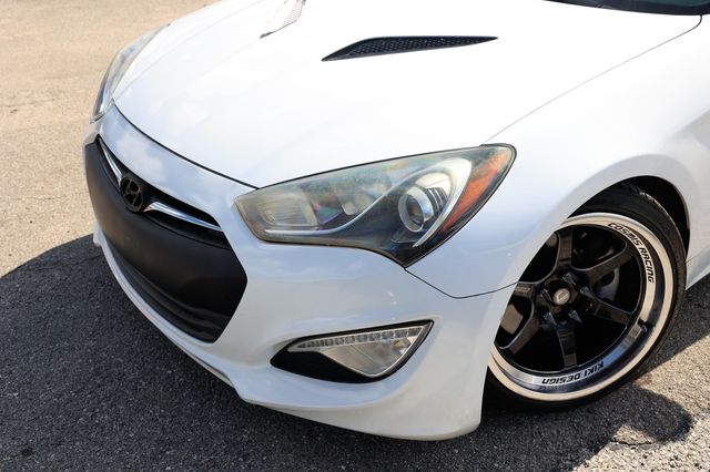 2015 Hyundai Genesis Coupe 2dr 3.8L Manual w/Gray Seats - 22913039 - 24