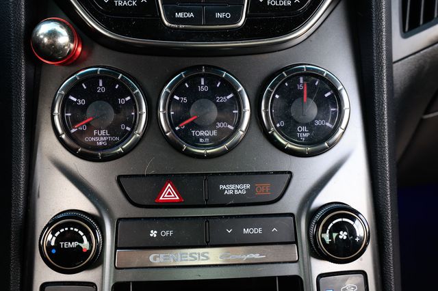 2015 Hyundai Genesis Coupe 2dr 3.8L Manual w/Gray Seats - 22913039 - 32