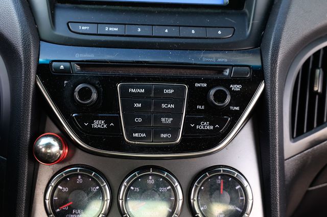 2015 Hyundai Genesis Coupe 2dr 3.8L Manual w/Gray Seats - 22913039 - 33