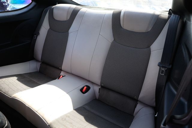 2015 Hyundai Genesis Coupe 2dr 3.8L Manual w/Gray Seats - 22913039 - 7