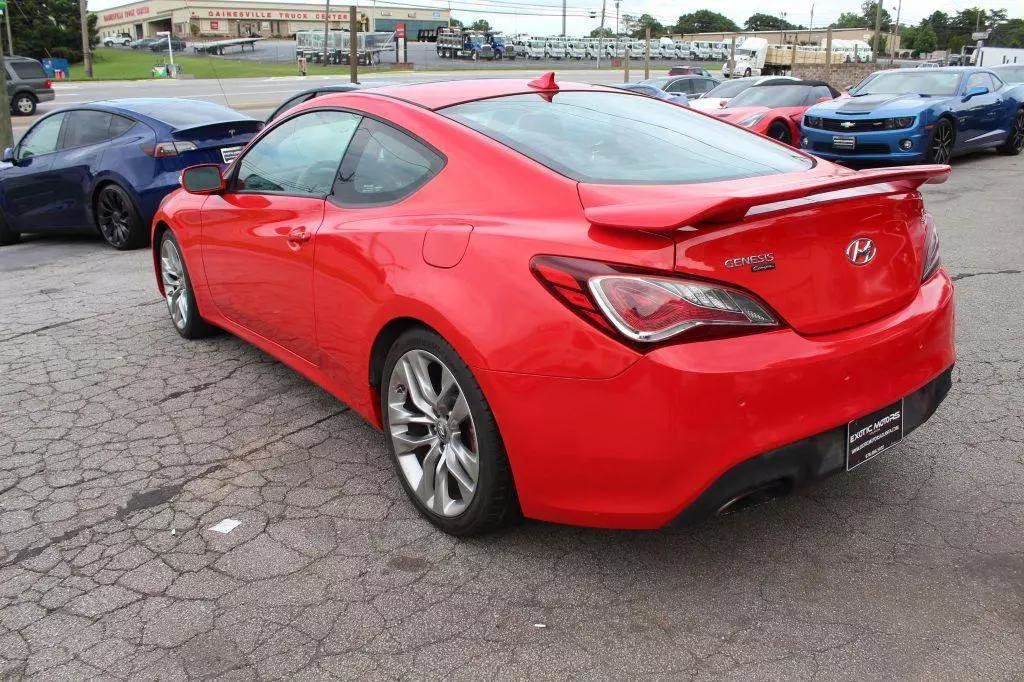 2015 Hyundai Genesis Coupe 3.8 Ultimate Coupe 2D - 22394381 - 4