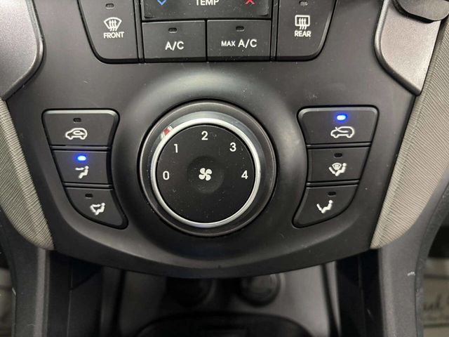 2015 Hyundai Santa Fe Sport FWD 4dr 2.4 - 22962747 - 30