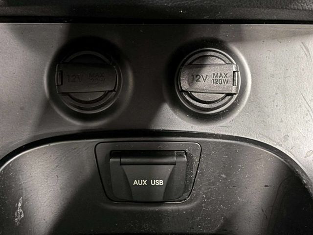 2015 Hyundai Santa Fe Sport FWD 4dr 2.4 - 22962747 - 31