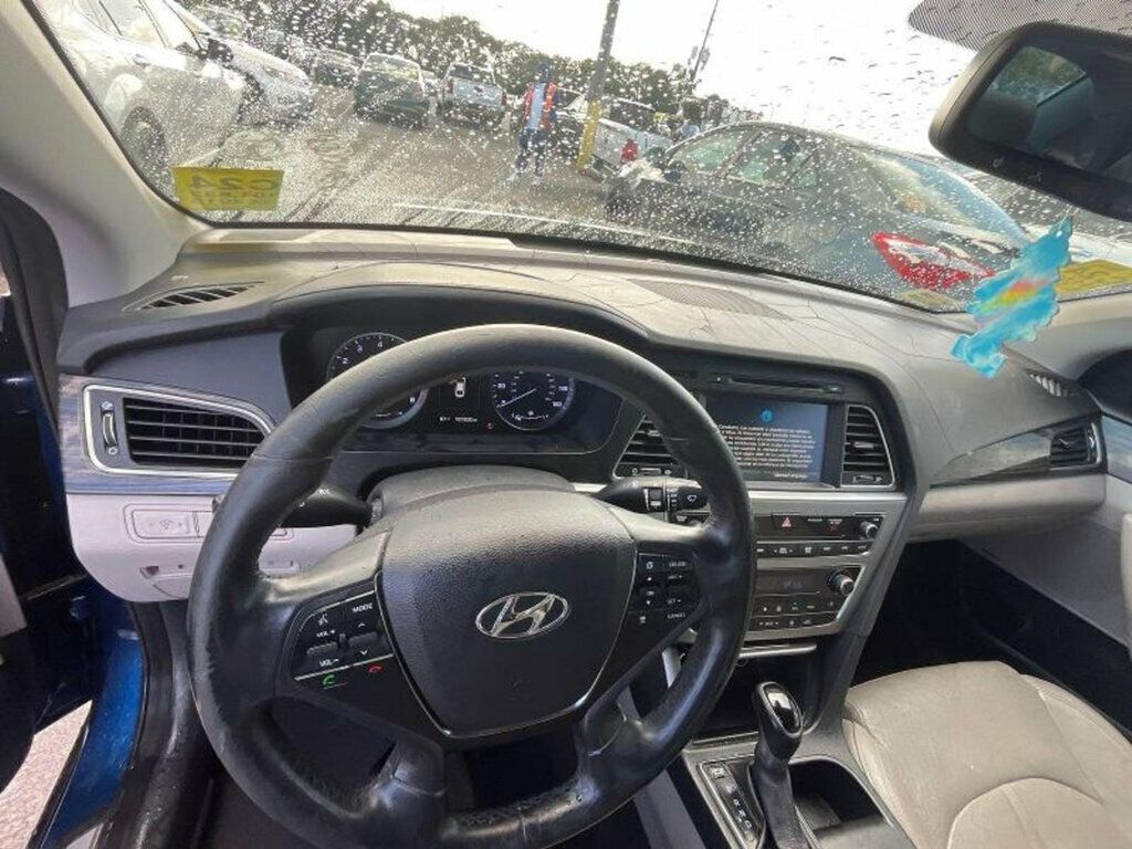 2015 Hyundai Sonata  - 23013985 - 3