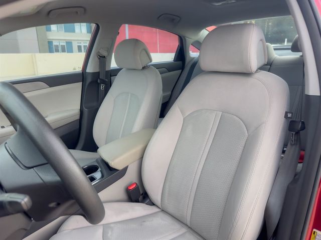 2015 Hyundai Sonata 4dr Sedan 2.4L SE - 22576929 - 13