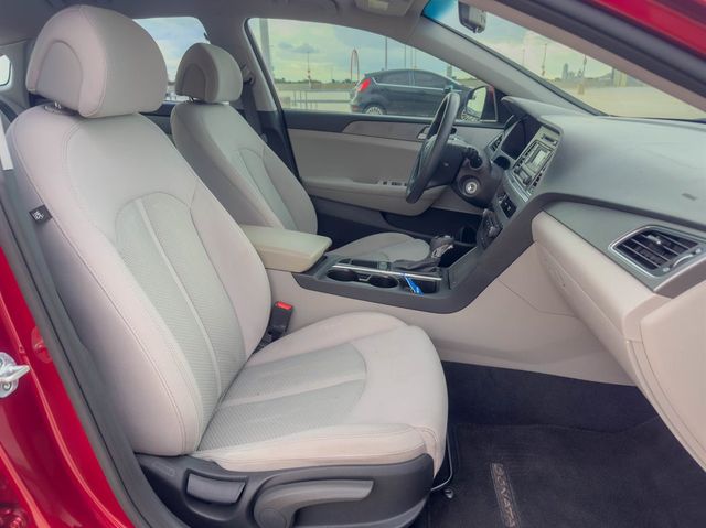 2015 Hyundai Sonata 4dr Sedan 2.4L SE - 22576929 - 15