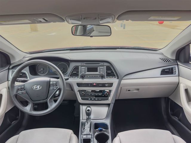2015 Hyundai Sonata 4dr Sedan 2.4L SE - 22576929 - 17