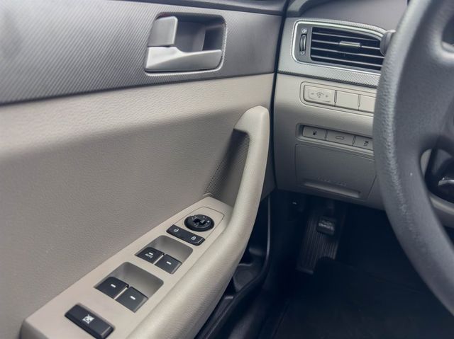 2015 Hyundai Sonata 4dr Sedan 2.4L SE - 22576929 - 26