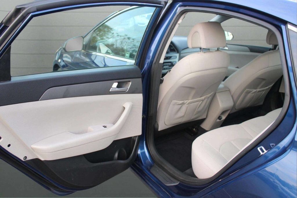 2015 Hyundai Sonata 4dr Sedan 2.4L SE - 22933194 - 11