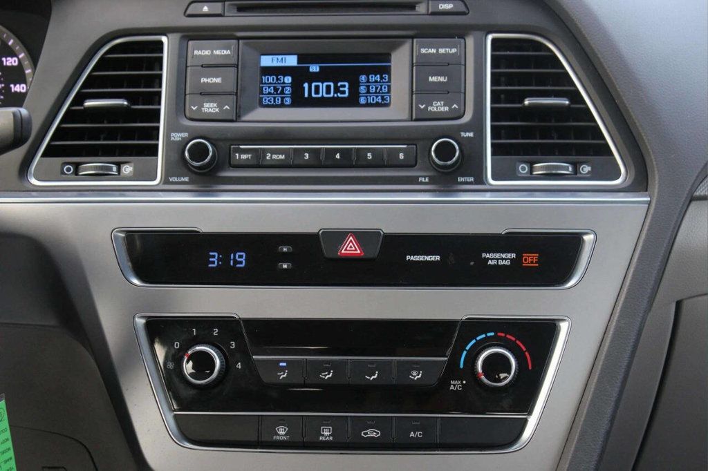2015 Hyundai Sonata 4dr Sedan 2.4L SE - 22933194 - 19
