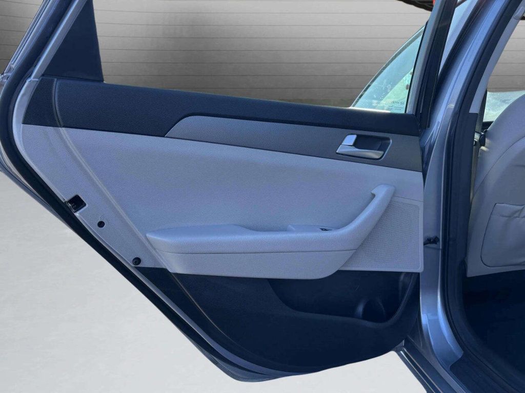 2015 Hyundai Sonata 4dr Sedan 2.4L SE - 22940464 - 12