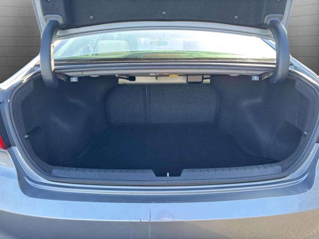 2015 Hyundai Sonata 4dr Sedan 2.4L SE - 22940464 - 14