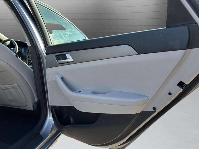 2015 Hyundai Sonata 4dr Sedan 2.4L SE - 22940464 - 15