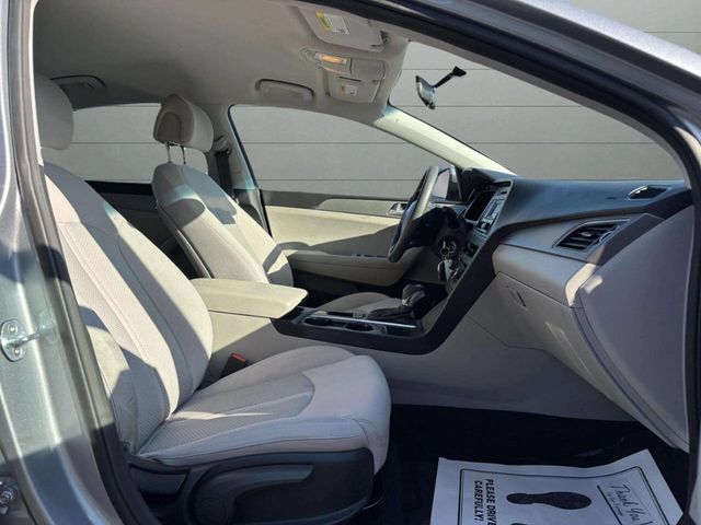 2015 Hyundai Sonata 4dr Sedan 2.4L SE - 22940464 - 18
