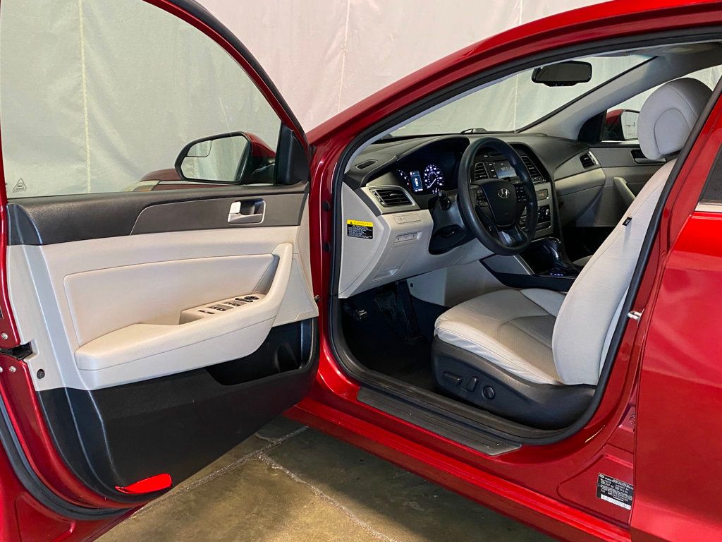 2015 Hyundai Sonata 4dr Sedan 2.4L SE - 23001930 - 12