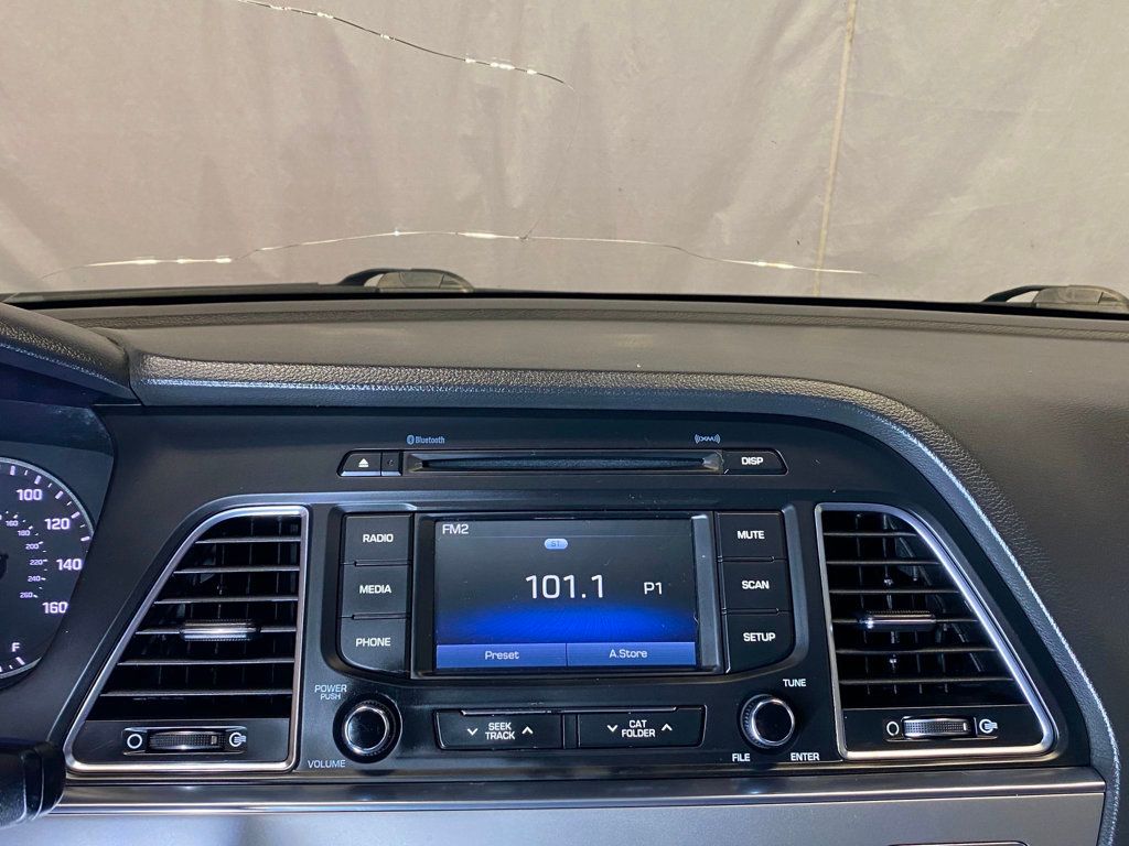 2015 Hyundai Sonata 4dr Sedan 2.4L SE - 23001930 - 24