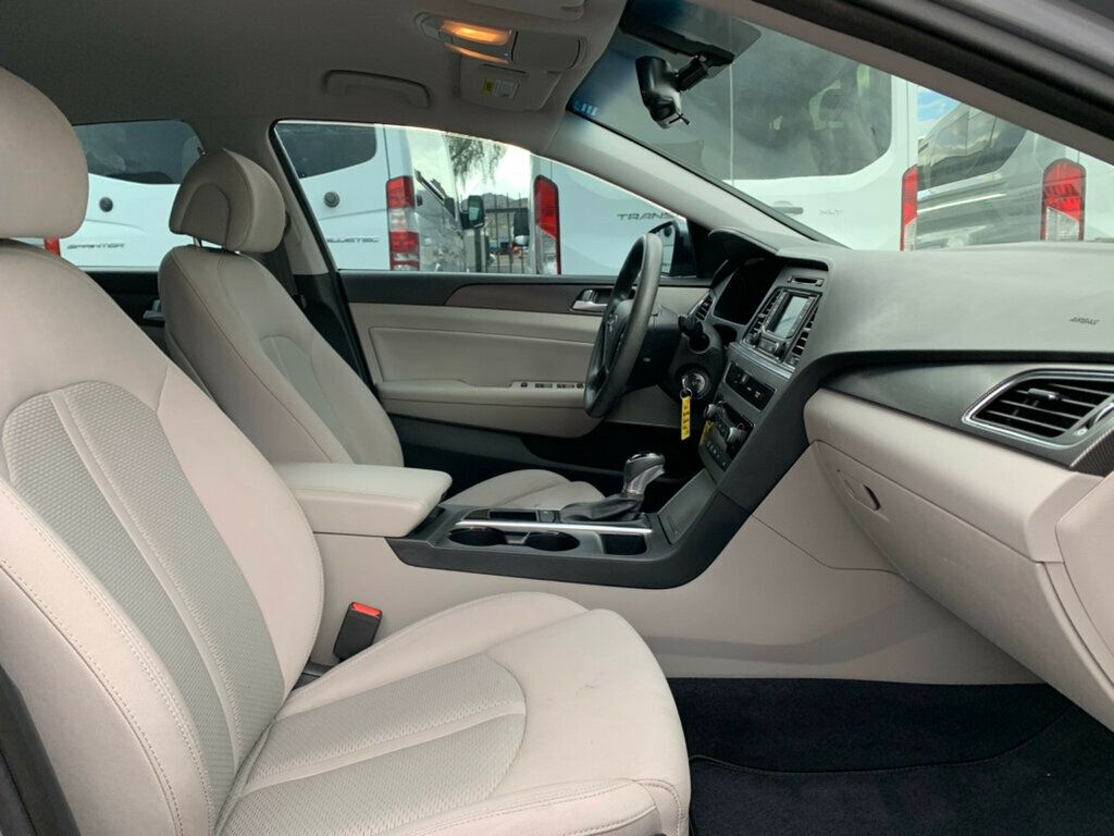2015 Hyundai Sonata Limited Sport photo 17