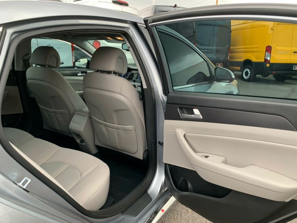2015 Hyundai Sonata Limited Sport photo 25