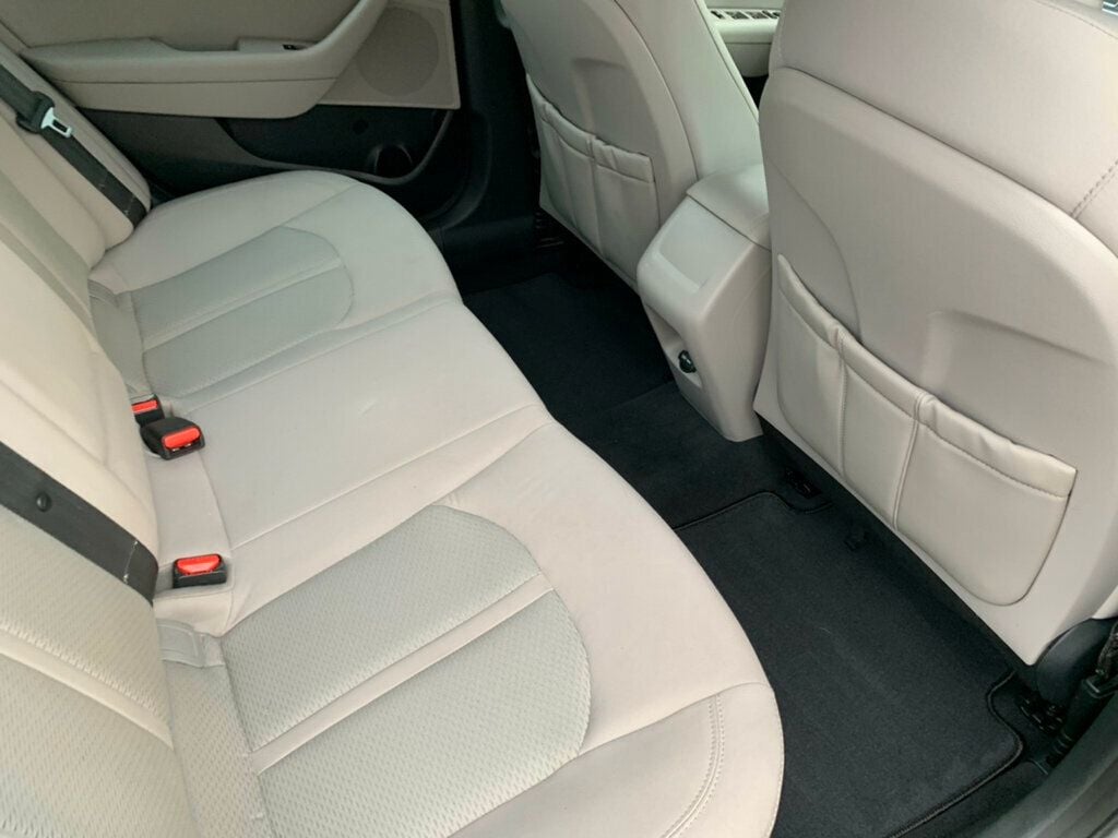2015 Hyundai Sonata Limited Sport photo 28