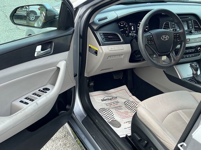 2015 Hyundai Sonata 4dr Sedan 2.4L Sport PZEV - 23052540 - 9