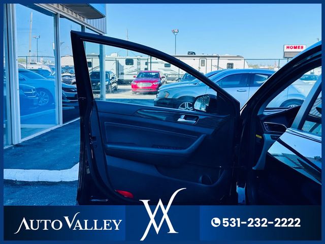 2015 Hyundai Sonata Limited Sedan 4D - 22954294 - 11