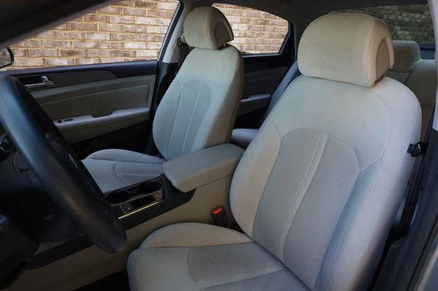 2015 Hyundai Sonata SE - 23059171 - 14