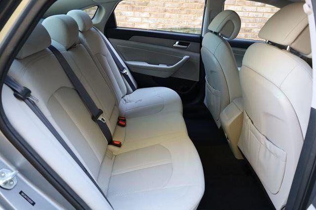 2015 Hyundai Sonata SE - 23059171 - 21