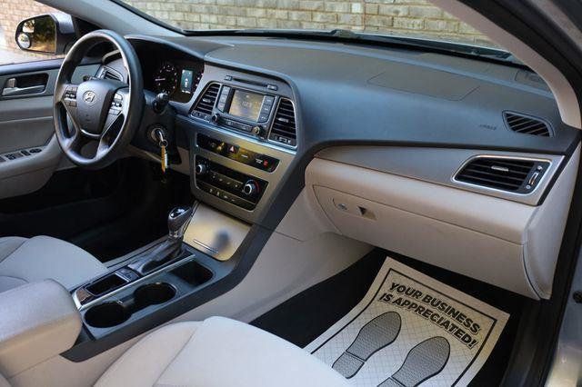 2015 Hyundai Sonata SE - 23059171 - 26