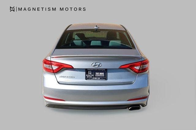2015 Hyundai Sonata SE - 23059171 - 6