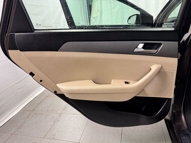 2015 Hyundai Sonata SE - 23096346 - 14