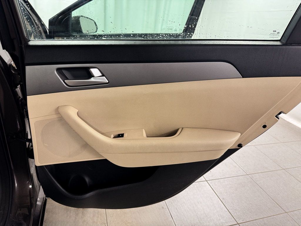 2015 Hyundai Sonata SE - 23096346 - 15