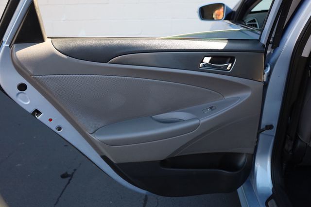 2015 Hyundai Sonata Hybrid 4dr Sedan Limited - 22935965 - 23