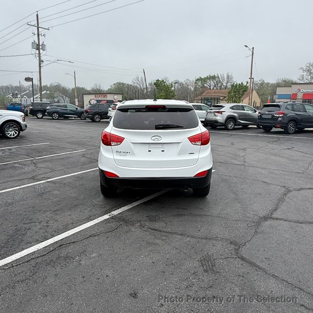 2015 Hyundai Tucson AWD GLS w/traction control, streaming bluetooth audio - 23001775 - 11
