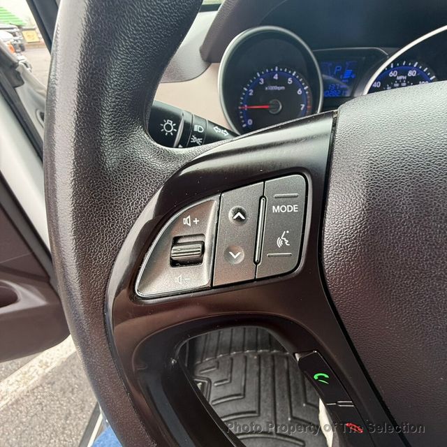 2015 Hyundai Tucson AWD GLS w/traction control, streaming bluetooth audio - 23001775 - 24