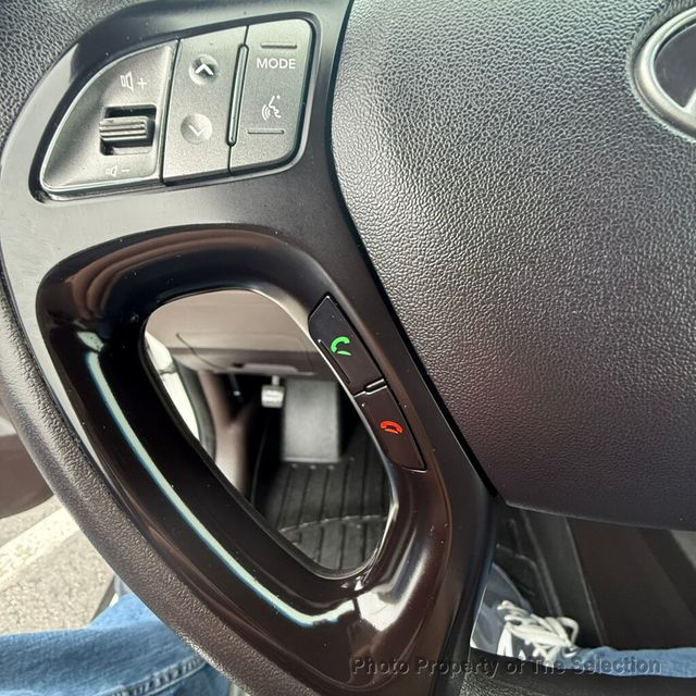 2015 Hyundai Tucson AWD GLS w/traction control, streaming bluetooth audio - 23001775 - 26