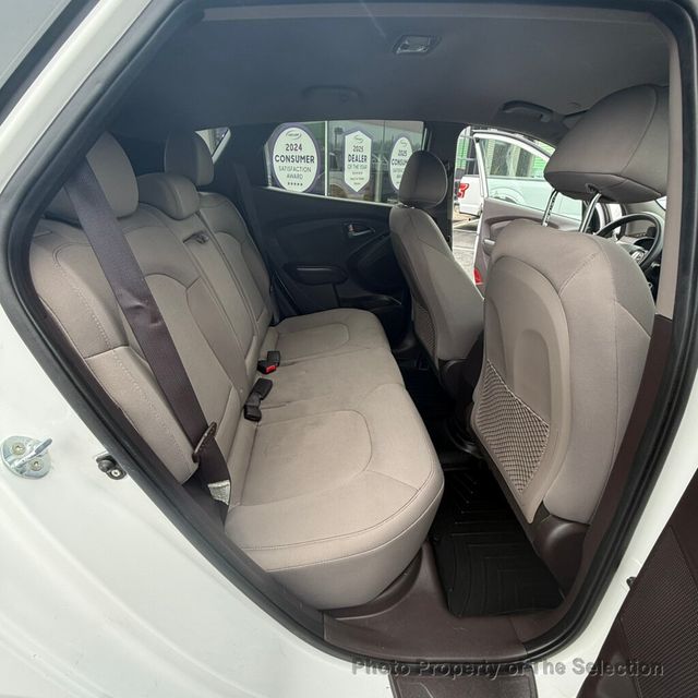 2015 Hyundai Tucson AWD GLS w/traction control, streaming bluetooth audio - 23001775 - 38