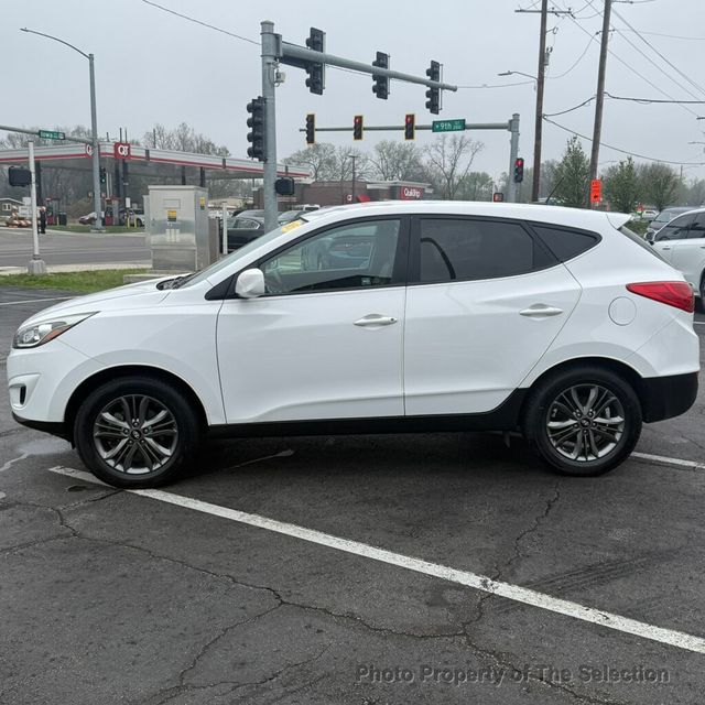 2015 Hyundai Tucson AWD GLS w/traction control, streaming bluetooth audio - 23001775 - 8