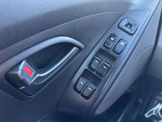 2015 Hyundai Tucson FWD 4dr GLS - 22947358 - 24