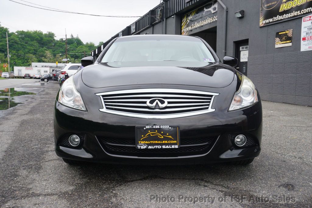 2015 Infiniti Q40 photo 2
