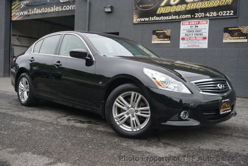 2015 Infiniti Q40 photo 33