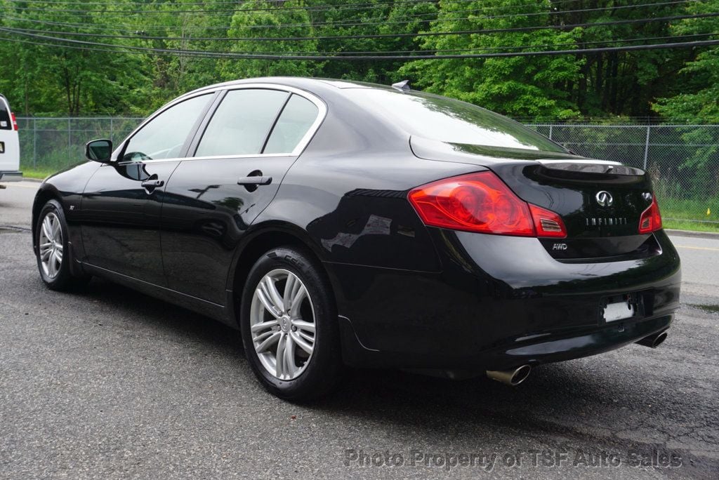 2015 Infiniti Q40 photo 5