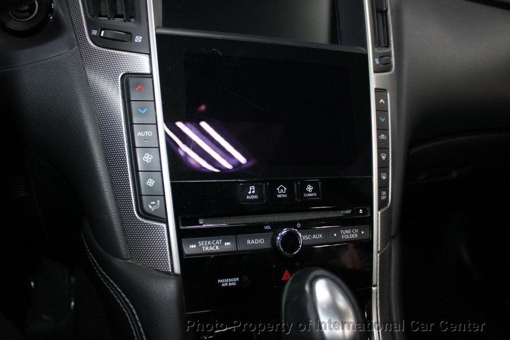 2015 Infiniti Q50 photo 18