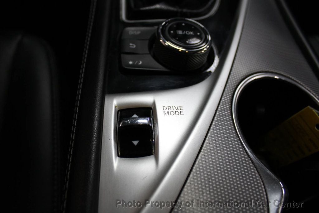 2015 Infiniti Q50 photo 21